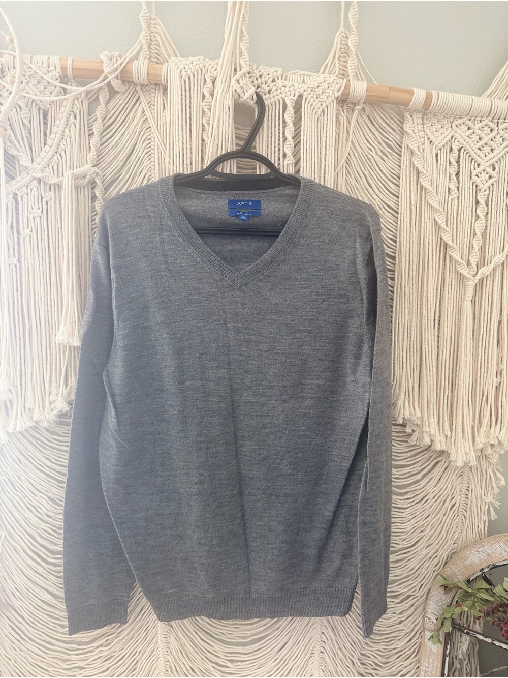 Apt. 9 Men's Gray V-Neck Sweater